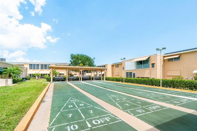 2191 NE 1st Court 202, Boynton Beach, FL 33435
