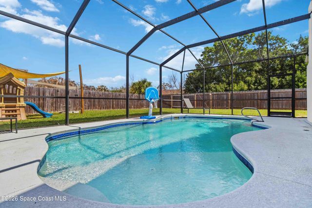 1636 Grandview Way, Melbourne, FL 32935