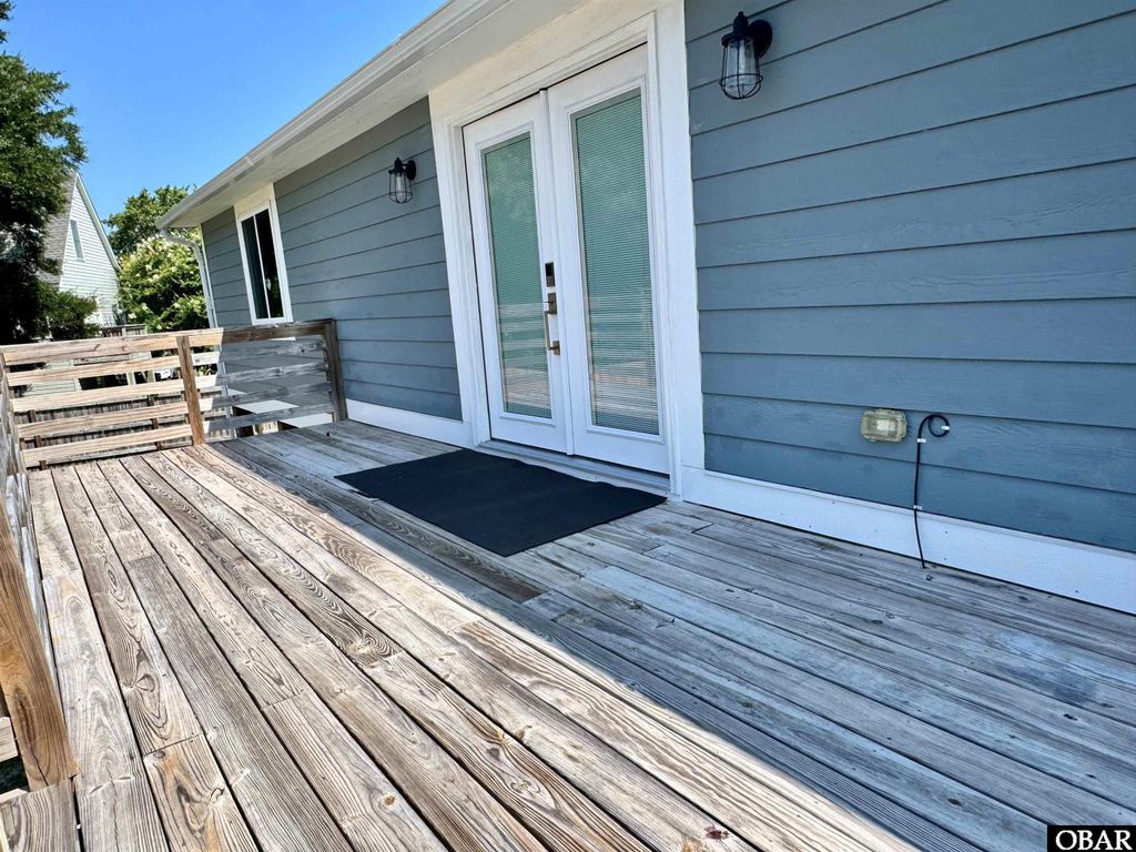 Image 2 of property listing at 114 Eagle Drive Lot 9, Kill Devil Hills, NC 27949