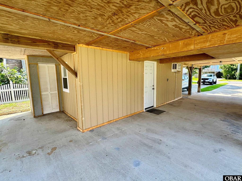 Image 28 of property listing at 114 Eagle Drive Lot 9, Kill Devil Hills, NC 27949
