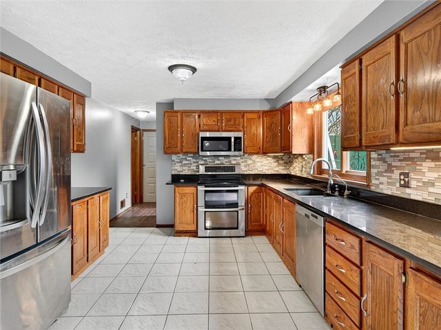 70 Attridge Rd, Chili, NY 14428