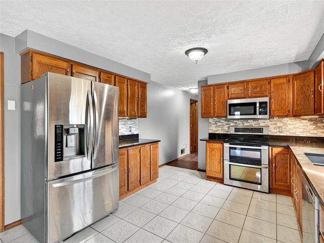 70 Attridge Rd, Chili, NY 14428