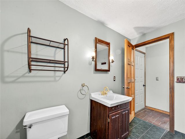 70 Attridge Rd, Chili, NY 14428