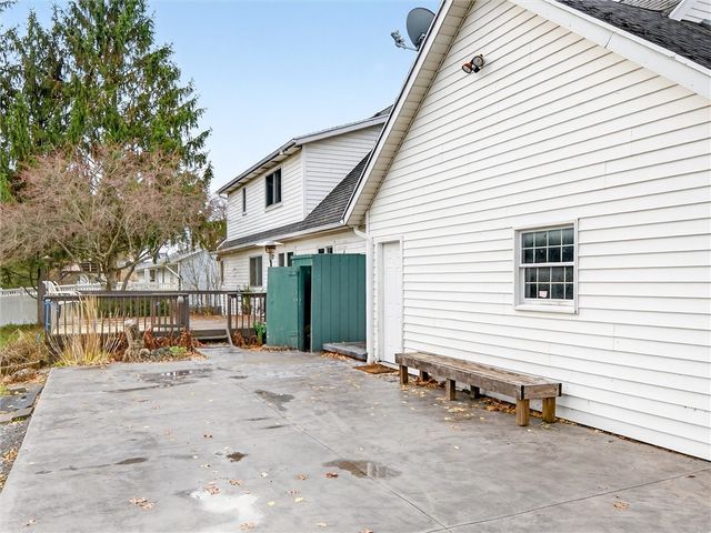 70 Attridge Rd, Chili, NY 14428