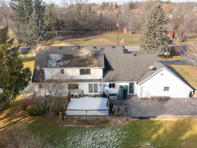 70 Attridge Rd, Chili, NY 14428