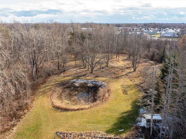 70 Attridge Rd, Chili, NY 14428