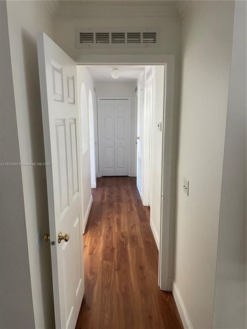 2645 SW 12th Sq SW, Vero Beach, FL 32968