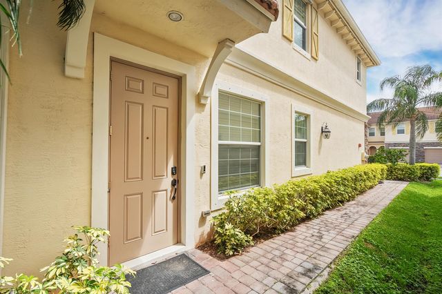 9456 SW MERLIN Court, Stuart, FL 34997