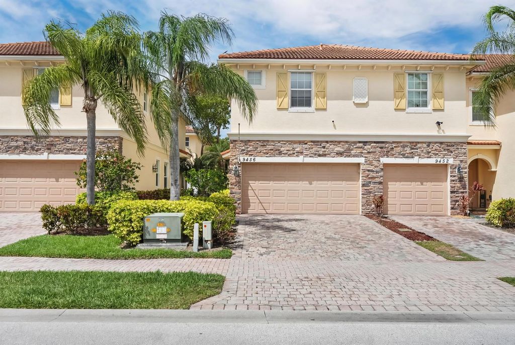 9456 SW MERLIN Court, Stuart, FL 34997