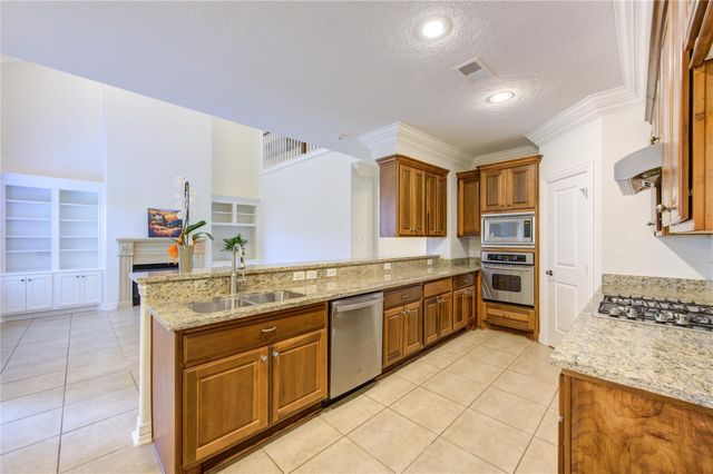 2011 Spring Cedar Lane, Houston, TX 77077
