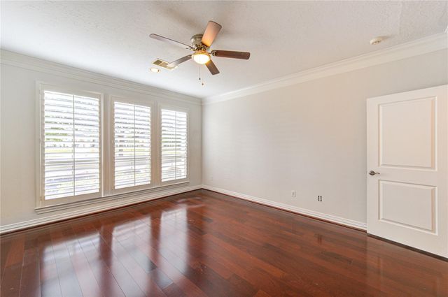 2011 Spring Cedar Lane, Houston, TX 77077