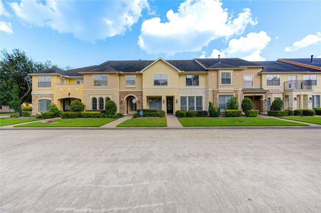 2011 Spring Cedar Lane, Houston, TX 77077