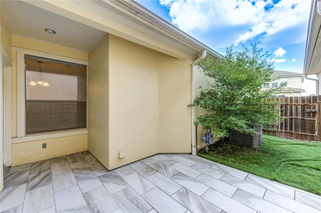 2011 Spring Cedar Lane, Houston, TX 77077
