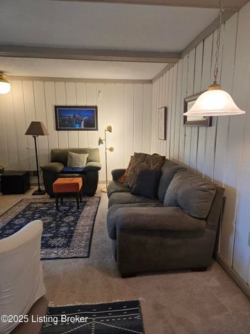 4111 Brentler Rd, Louisville, KY 40241