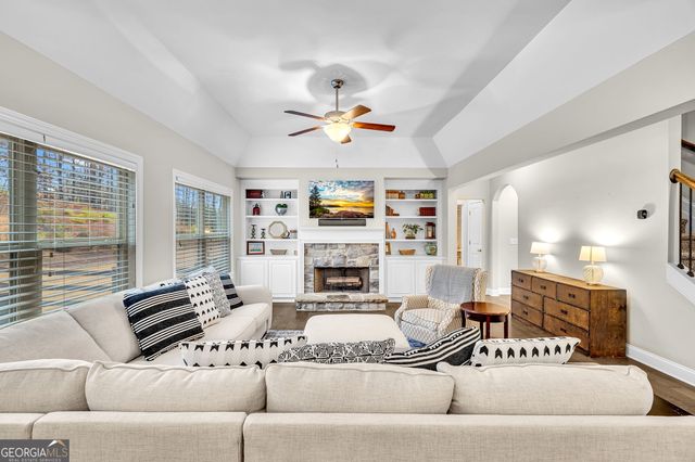 64 RED HAWK, Dallas, GA 30132