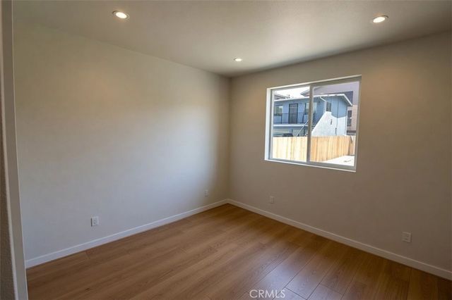 1056 Hoffman, Long Beach, CA 90813