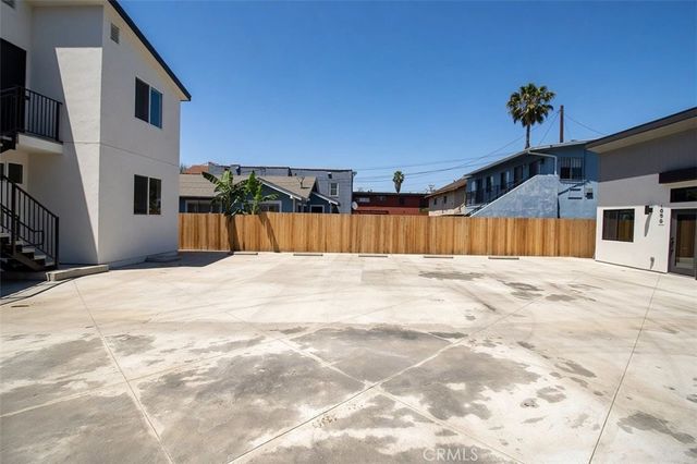 1056 Hoffman, Long Beach, CA 90813