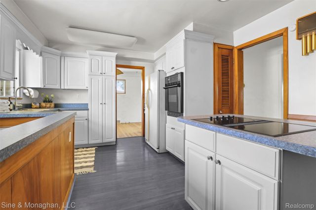 14302 Winston Avenue, Redford Charter Township, MI 48239