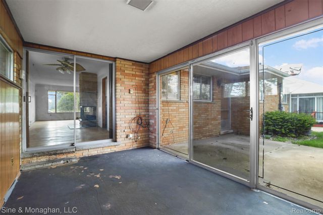 14302 Winston Avenue, Redford Charter Township, MI 48239