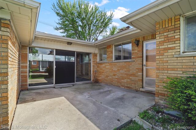 14302 Winston Avenue, Redford Charter Township, MI 48239