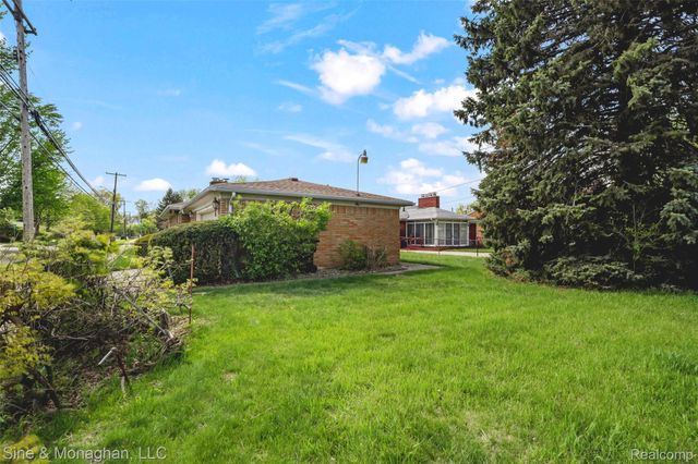 14302 Winston Avenue, Redford Charter Township, MI 48239