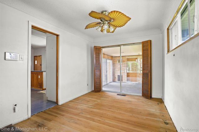 14302 Winston Avenue, Redford Charter Township, MI 48239