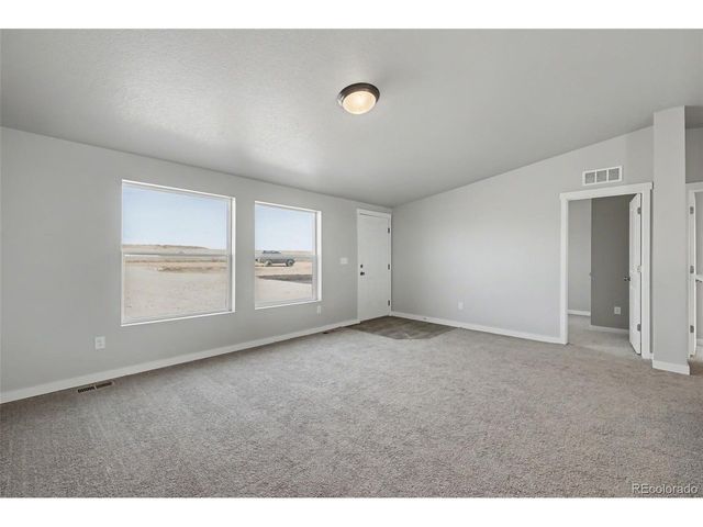 23055 Farmhouse Ct, Calhan, CO 80808