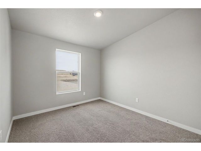 23055 Farmhouse Ct, Calhan, CO 80808