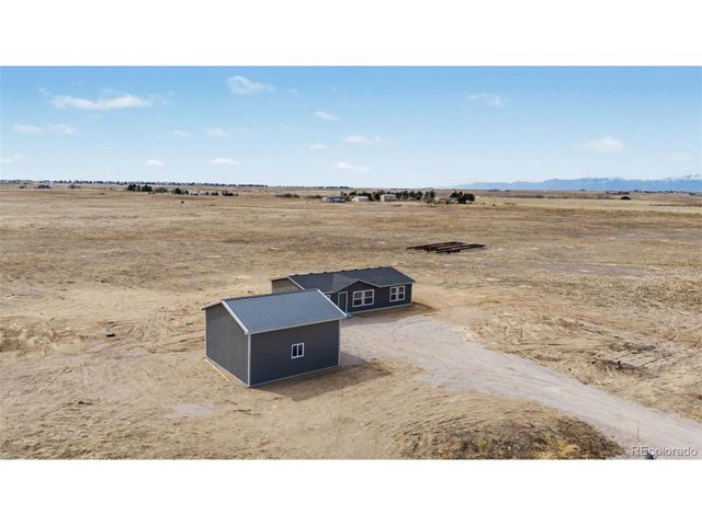 23055 Farmhouse Ct, Calhan, CO 80808