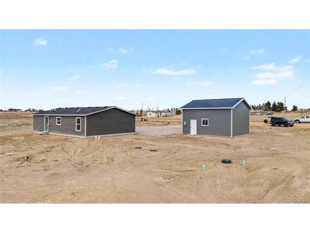 23055 Farmhouse Ct, Calhan, CO 80808