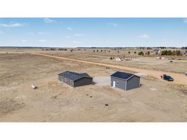 23055 Farmhouse Ct, Calhan, CO 80808