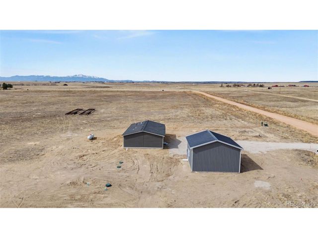 23055 Farmhouse Ct, Calhan, CO 80808