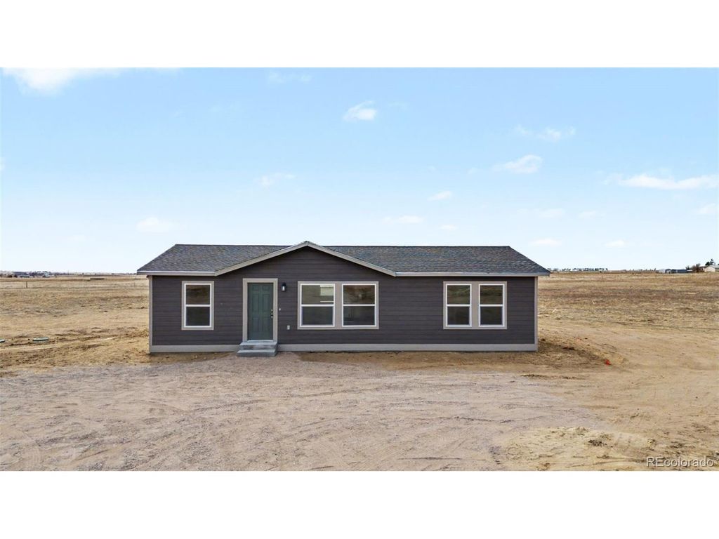 23055 Farmhouse Ct, Calhan, CO 80808