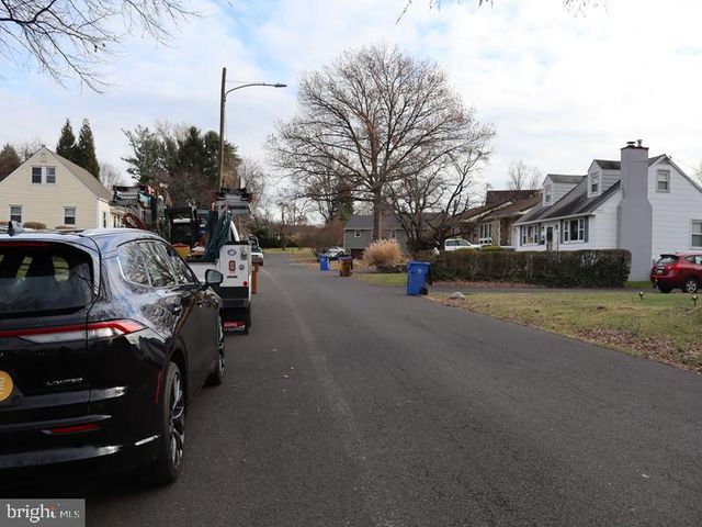 1155 REGINA AVE, Bensalem, PA 19020