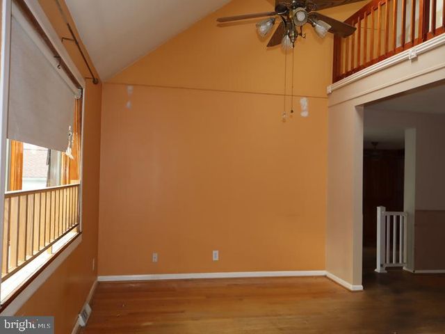 1155 REGINA AVE, Bensalem, PA 19020