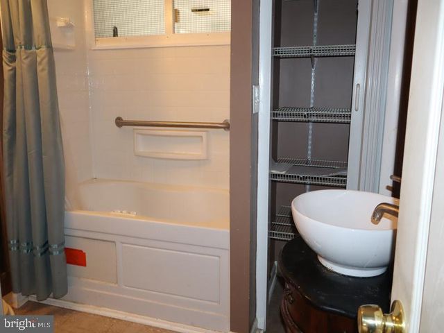 1155 REGINA AVE, Bensalem, PA 19020