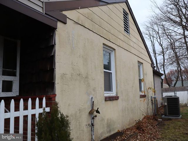 1155 REGINA AVE, Bensalem, PA 19020