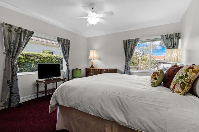 1555 71st Street, Miami Beach, FL 33141