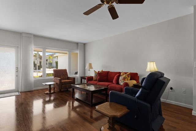 1555 71st Street, Miami Beach, FL 33141