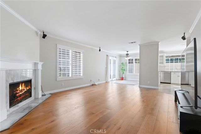 3327 California Avenue, Signal Hill, CA 90755