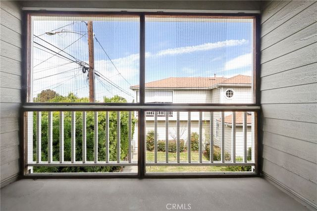 3327 California Avenue, Signal Hill, CA 90755