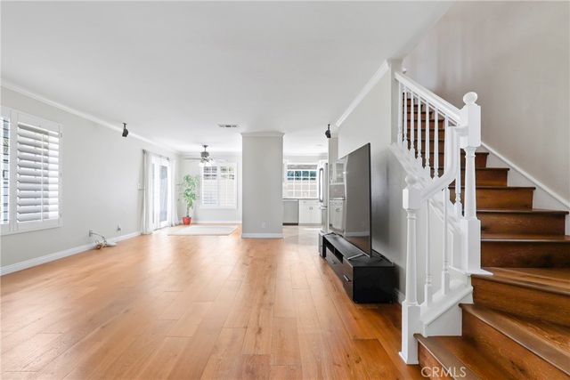 3327 California Avenue, Signal Hill, CA 90755