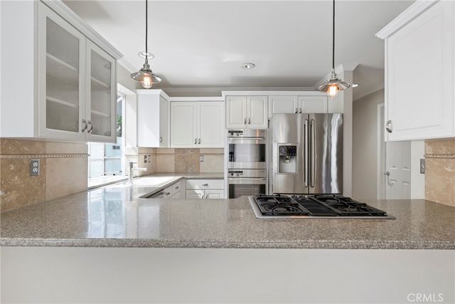 3327 California Avenue, Signal Hill, CA 90755