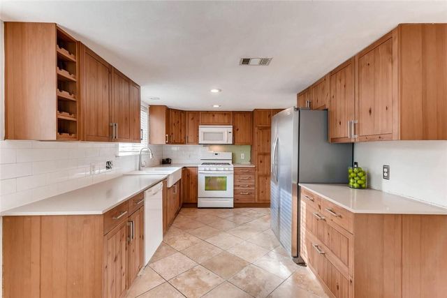 8901 Jesse James DR, Austin, TX 78748