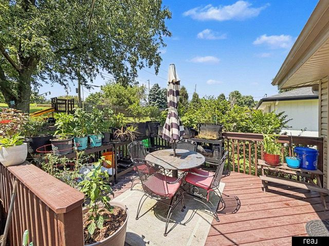 2506 N 143 Avenue, Omaha, NE 68164