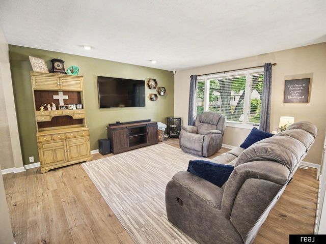 2506 N 143 Avenue, Omaha, NE 68164