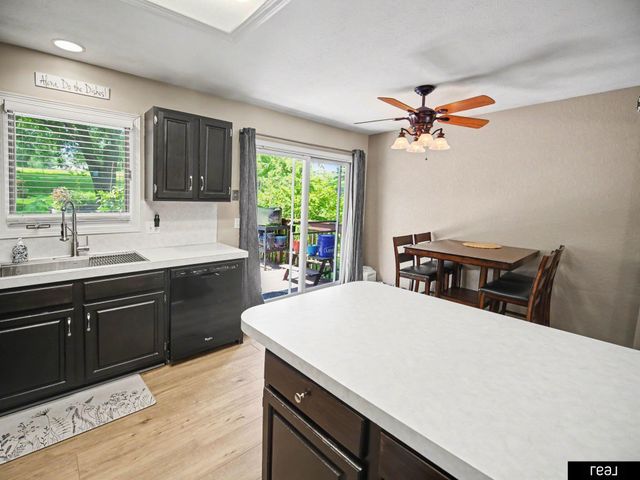 2506 N 143 Avenue, Omaha, NE 68164