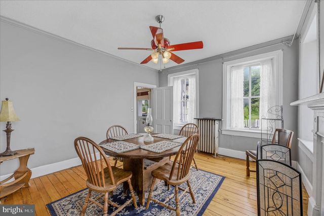 224 PENNSYLVANIA AVE, Martinsburg, WV 25404