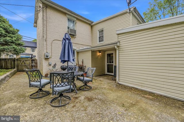 224 PENNSYLVANIA AVE, Martinsburg, WV 25404