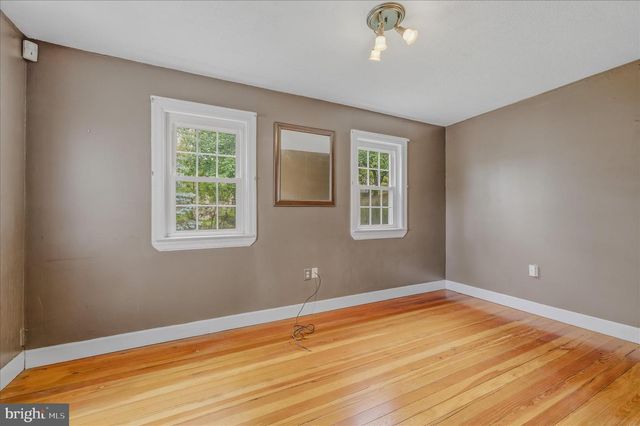 224 PENNSYLVANIA AVE, Martinsburg, WV 25404